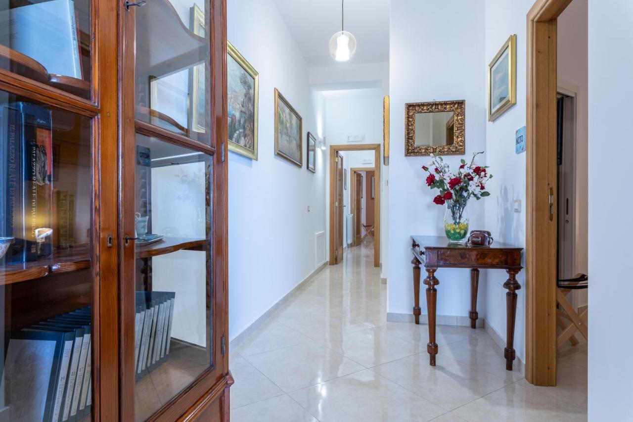 B&B Una Terrazza Sul Golfo Di Sferracavallo Exterior foto